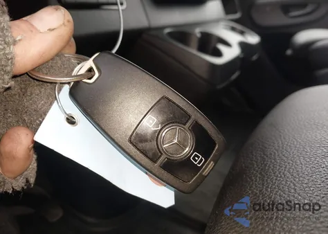 2019 Mercedes-Benz Sprinter 2500 High Roof V6 z USA, uszkodzony, nr VIN WD4FF1CD3KT011868